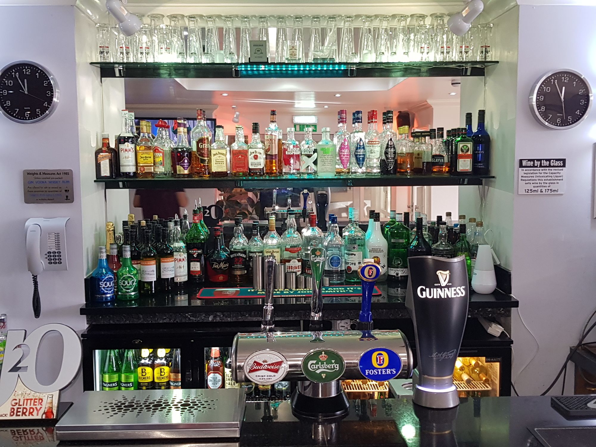 Фото Oyo Kingsley Hotel