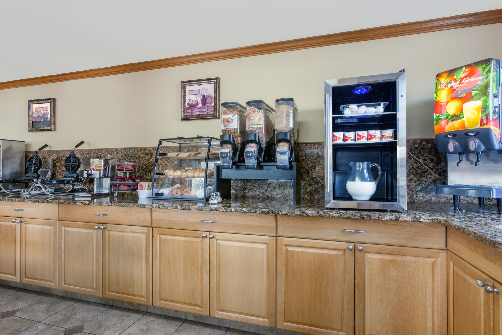 Фото Days Inn by Wyndham Yakima