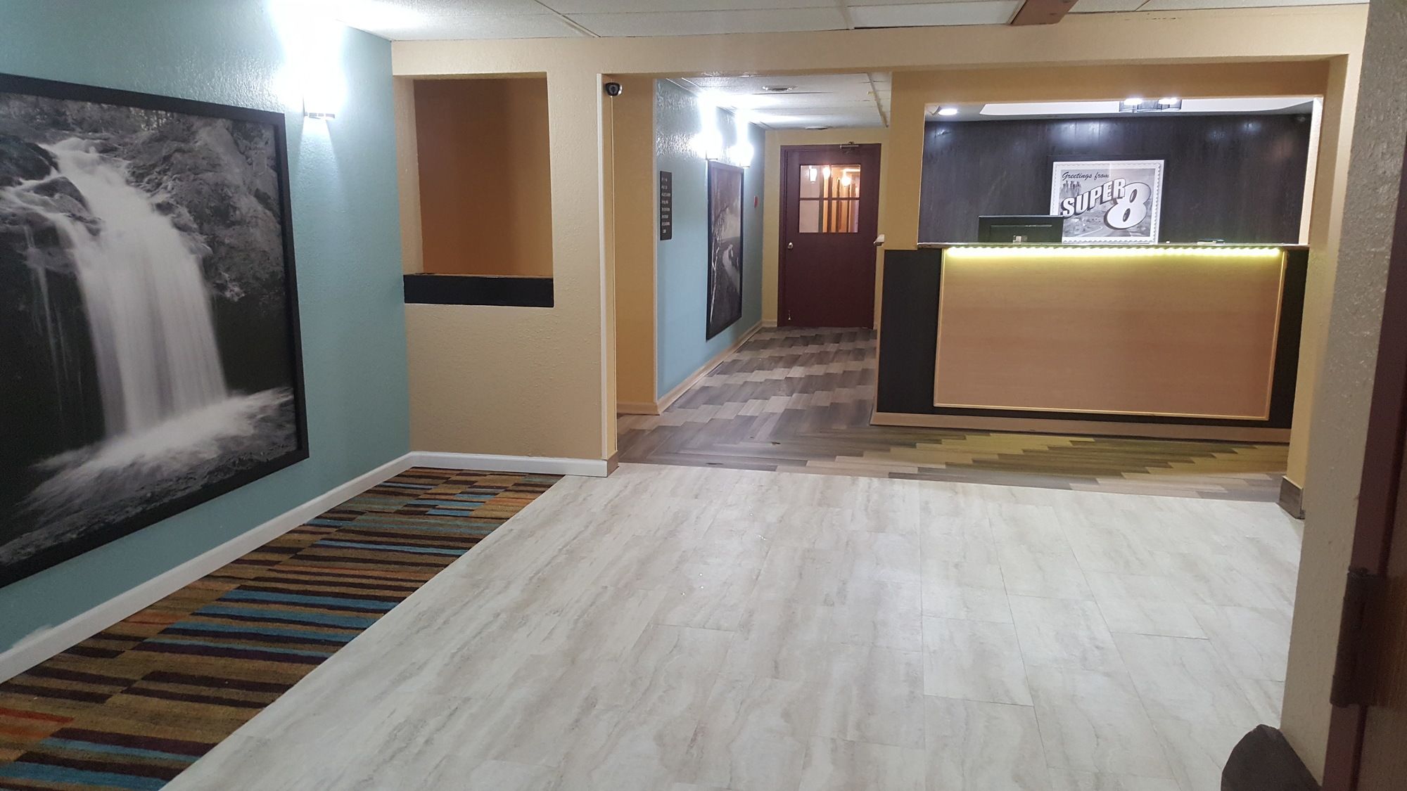 Фото Super 8 by Wyndham Plover Stevens Point Area