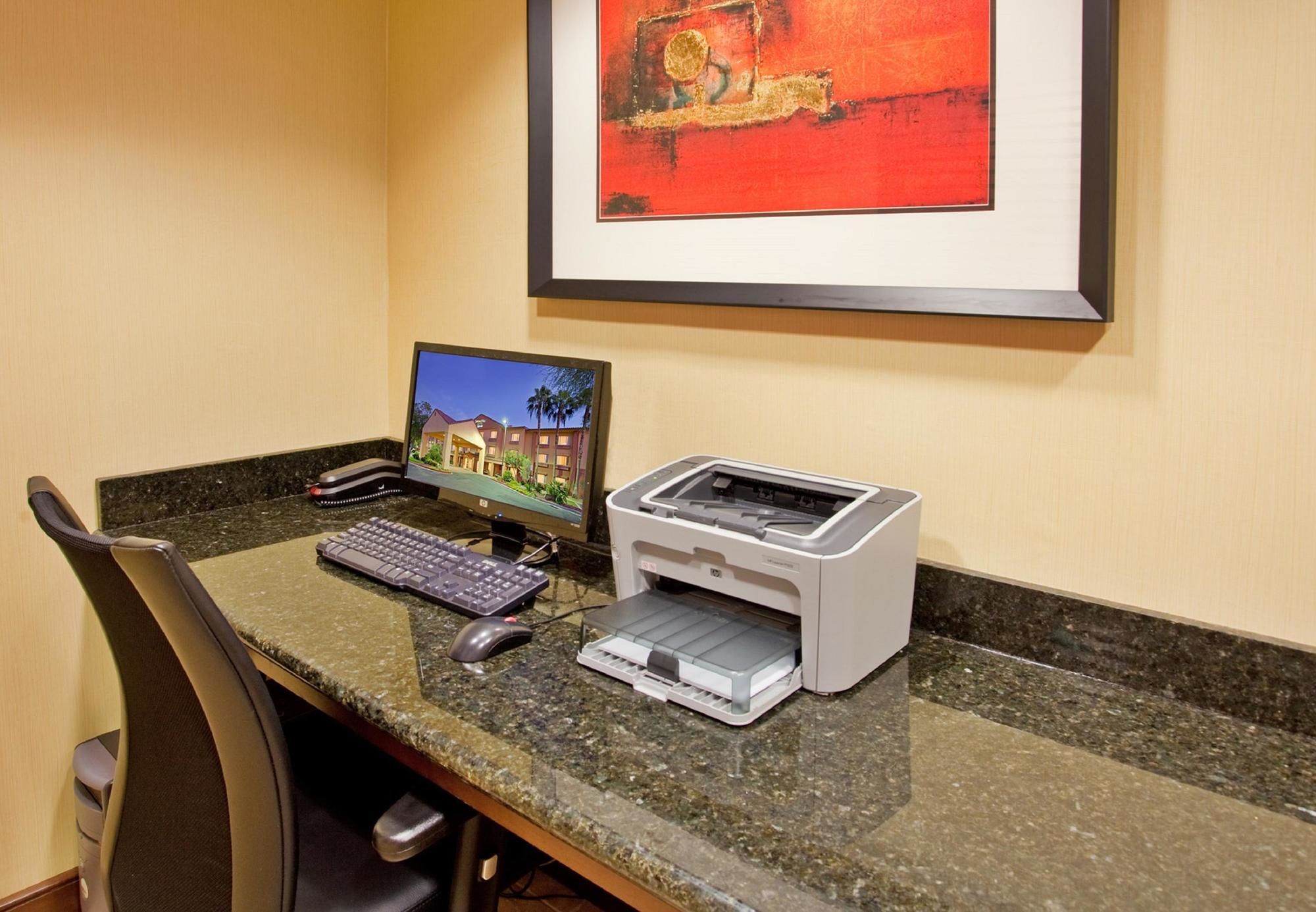 Фото SpringHill Suites Tempe at Arizona Mills Mall