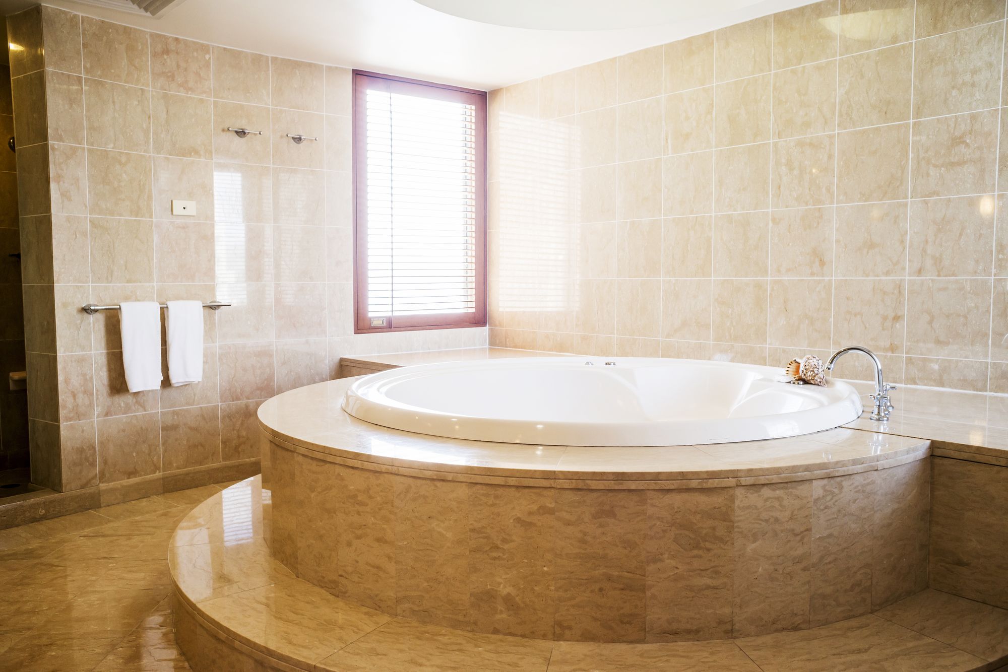 Фото Crown Hotel