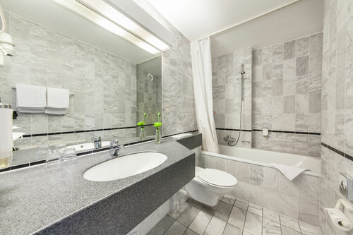 Гостиница Hotel Mirage в Нойсе