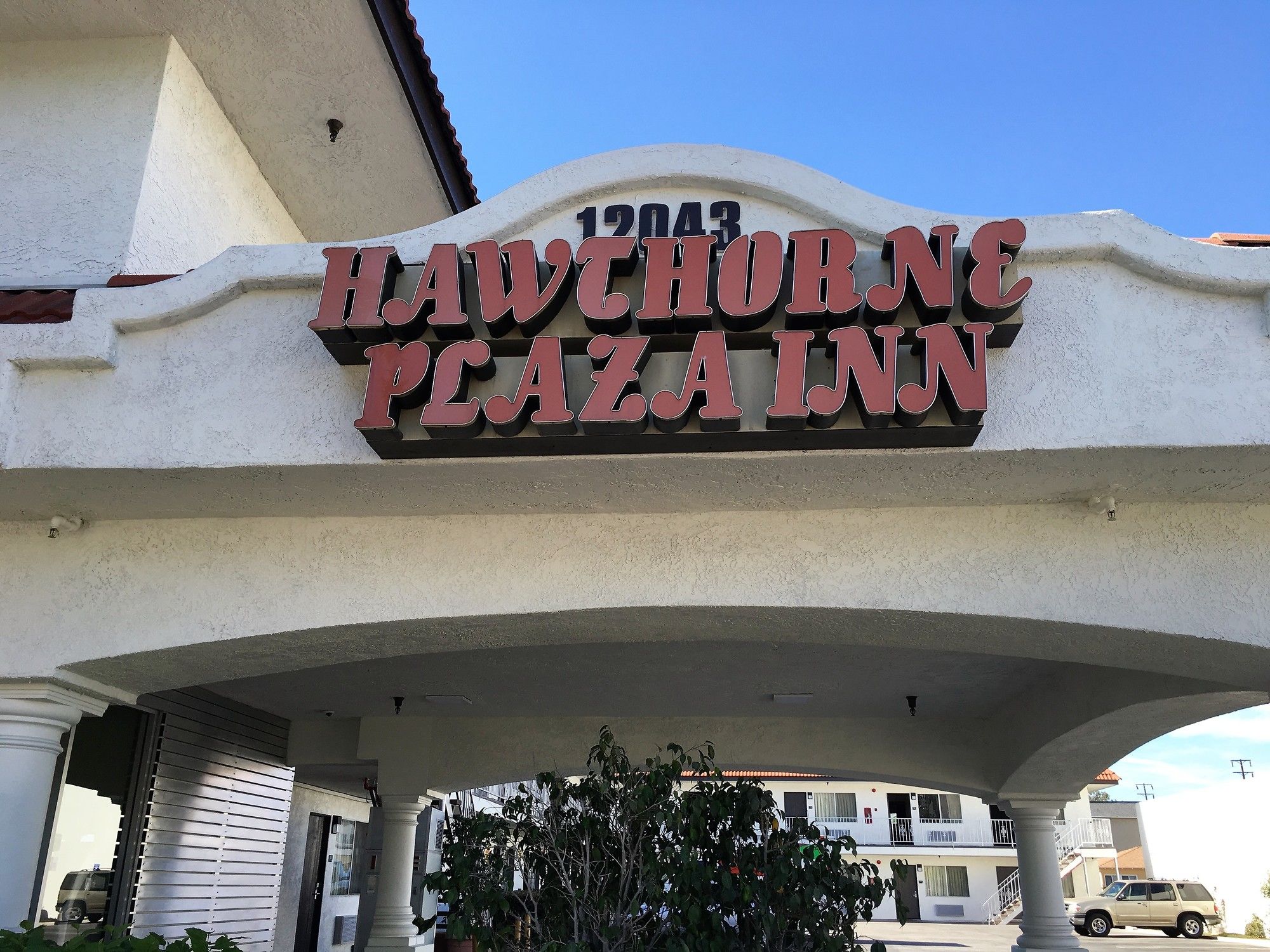 Фото отеля 2