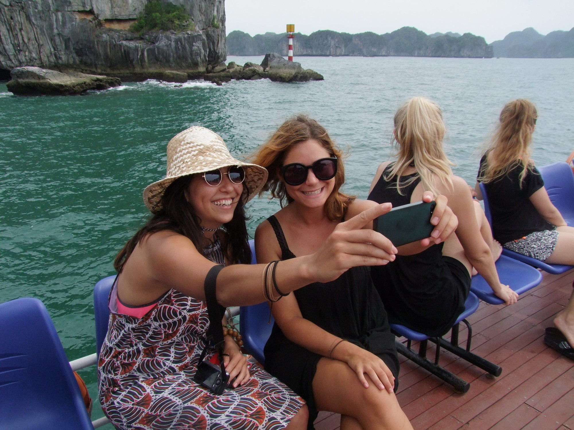 Фото Gieng Ngoc Hotel