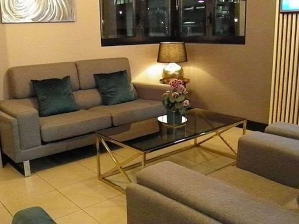 Фото Euro Hotel Paris Creteil