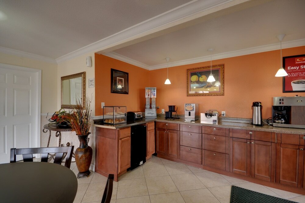 Фото Econo Lodge Lake Charles University Area