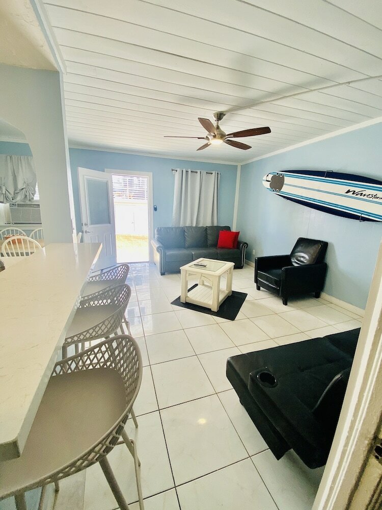 Фото The St Maurice Beach Inn