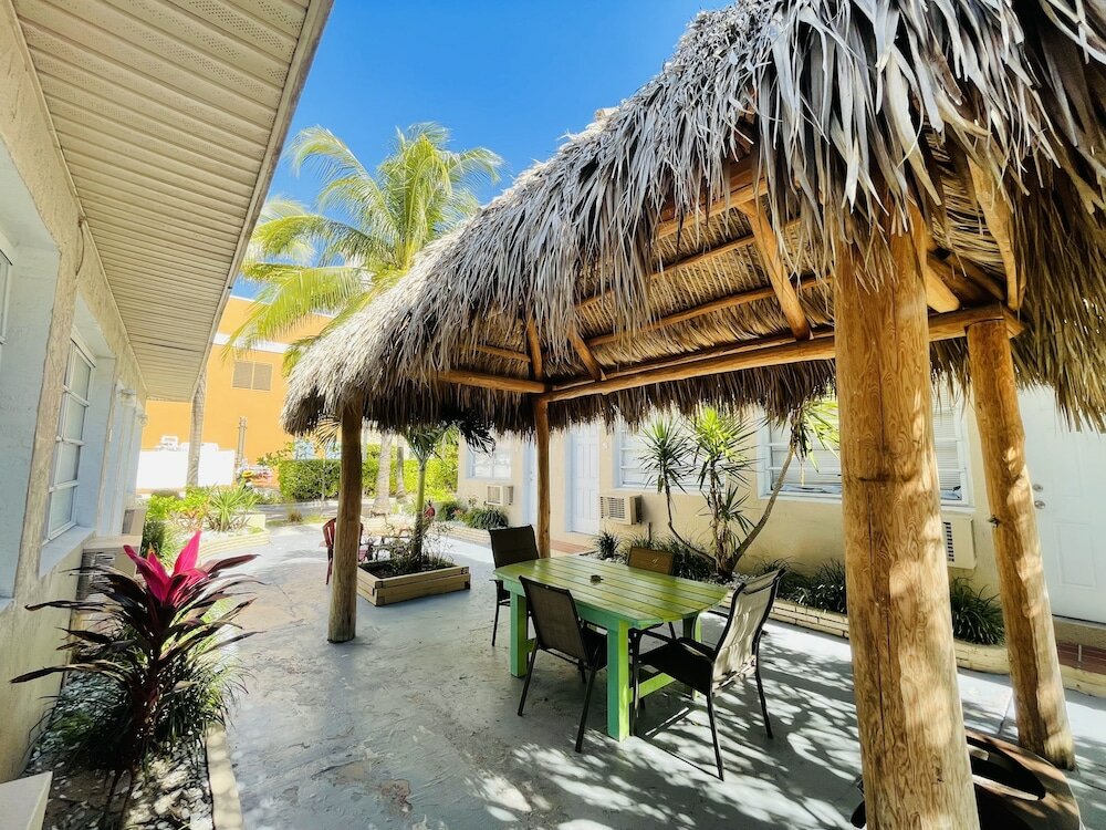 Фото The St Maurice Beach Inn