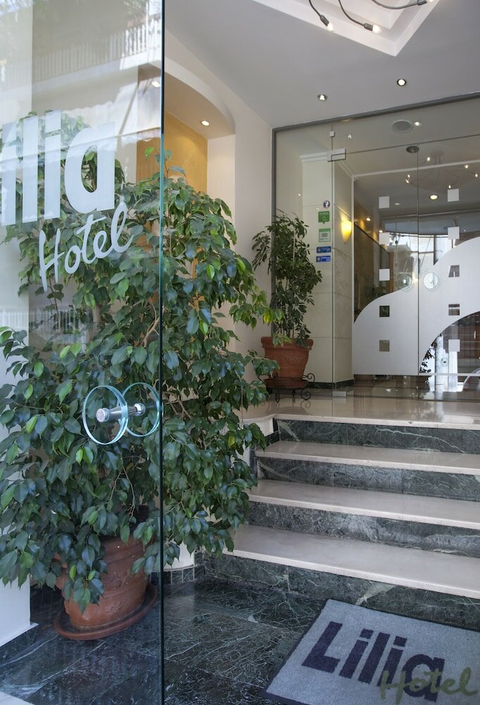 Фото Lilia Hotel