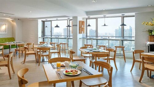 Внешний вид отеля Kingtown Hotel Hongqiao в Чаннине, фото 5