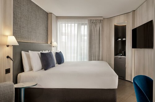 Гостиница The Westminster London, Curio Collection by Hilton в Лондоне