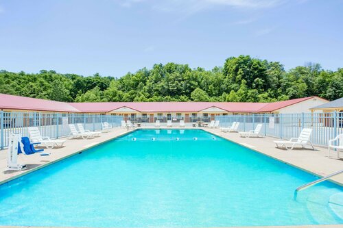 Гостиница Travelodge by Wyndham Parkersburg