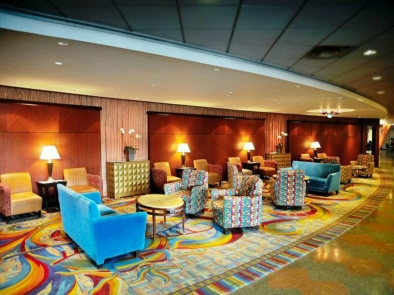 Фото Toronto Marriott City Centre Hotel