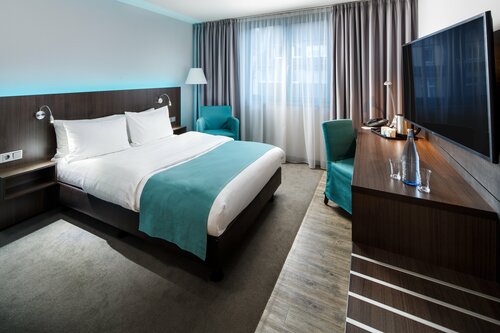 Гостиница Holiday Inn Dusseldorf - Hafen в Дюссельдорфе