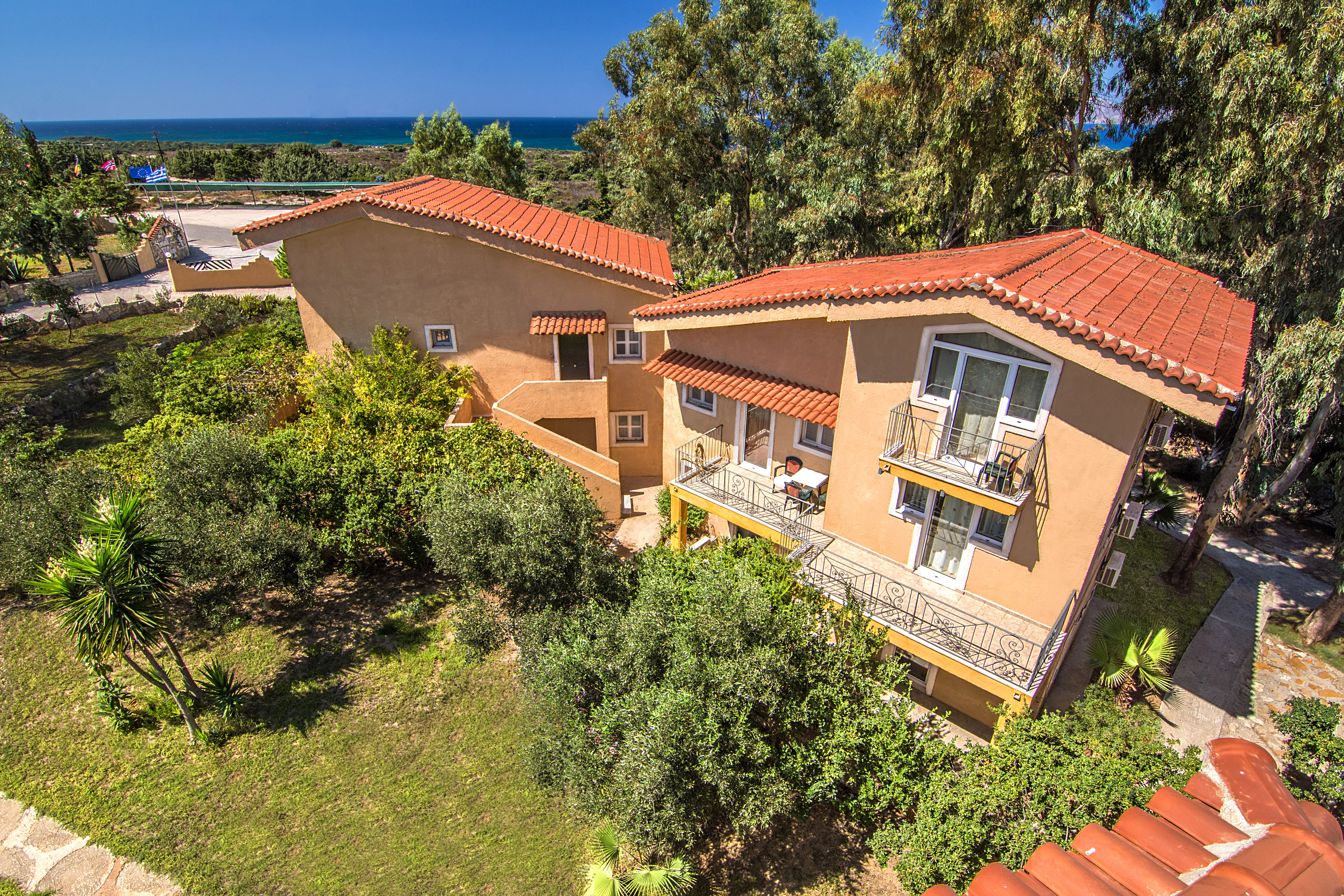 Фото The Small Village