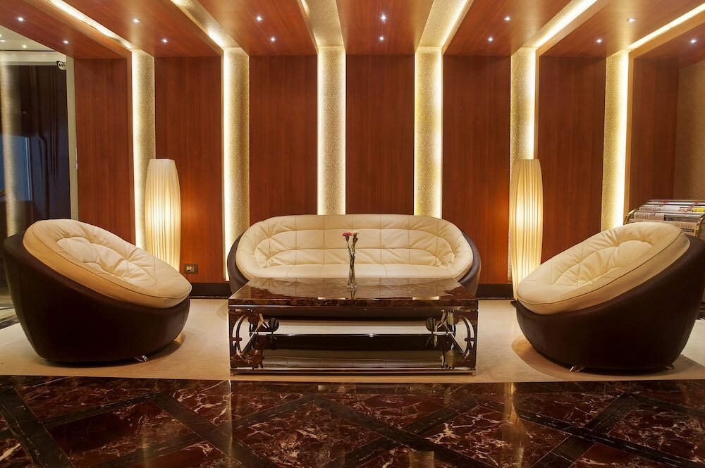 Фото Park Avenue Hotel