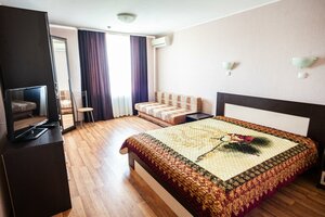 Четыре сезона (derevnya Yanguznarat, Beregovaya ulitsa, 1/А), hotel