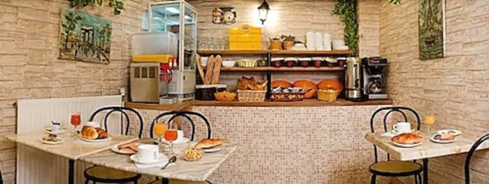 Фото Paris Legendre