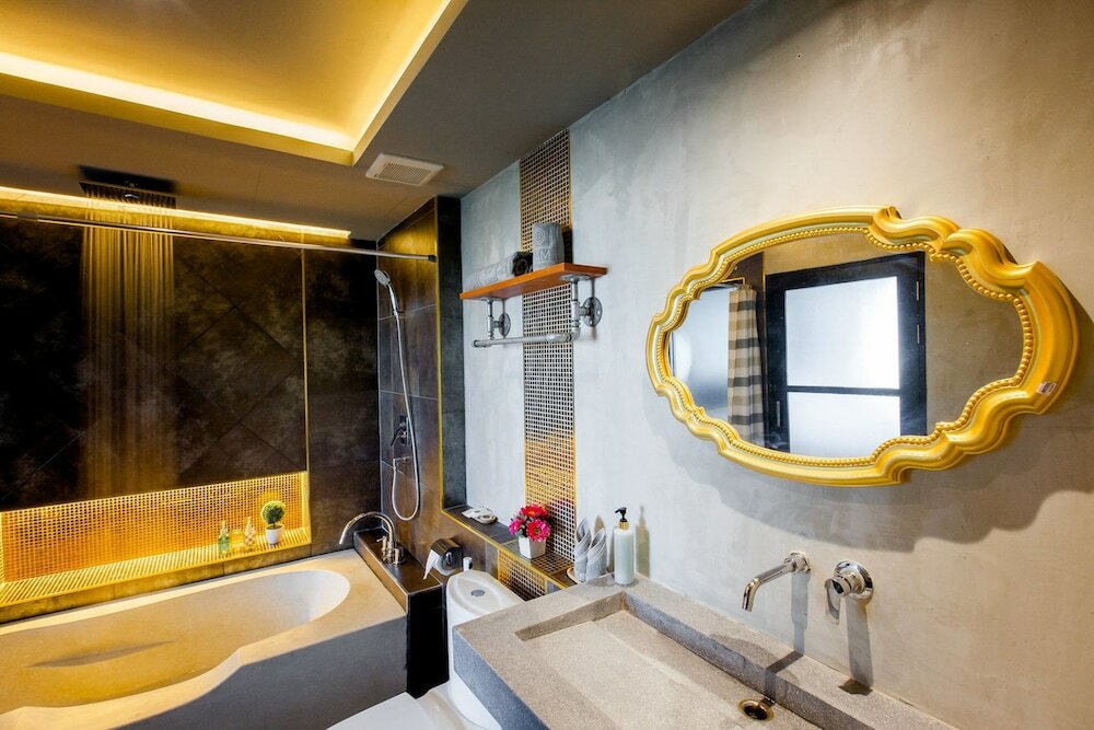 Фото Loftmania Boutique Hotel