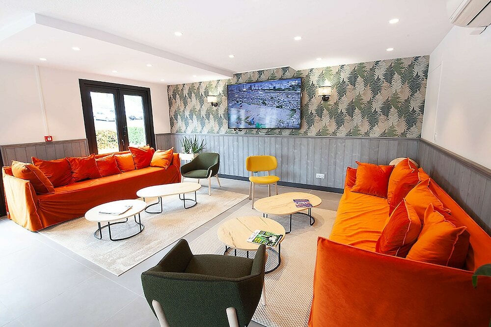 Фото Hotel Campanile Clermont Ferrand Le Brezet