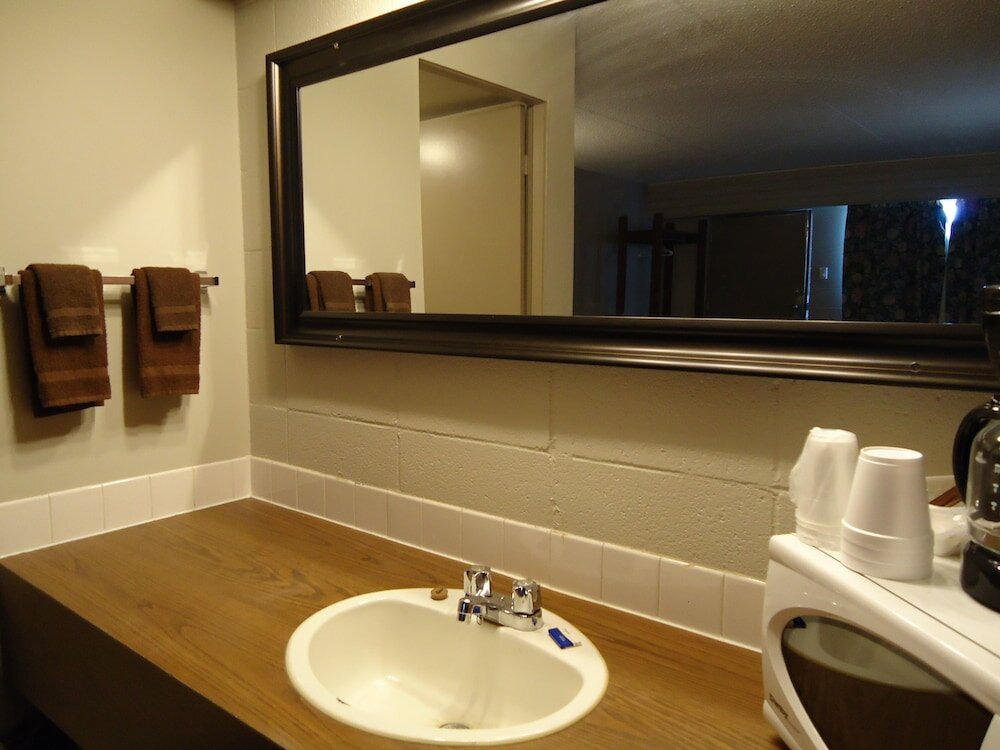 Фото Westport Inn