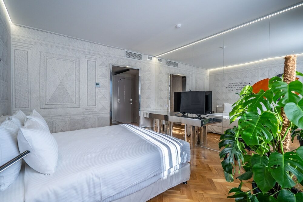 Фото Дизайнерский отель Platforma