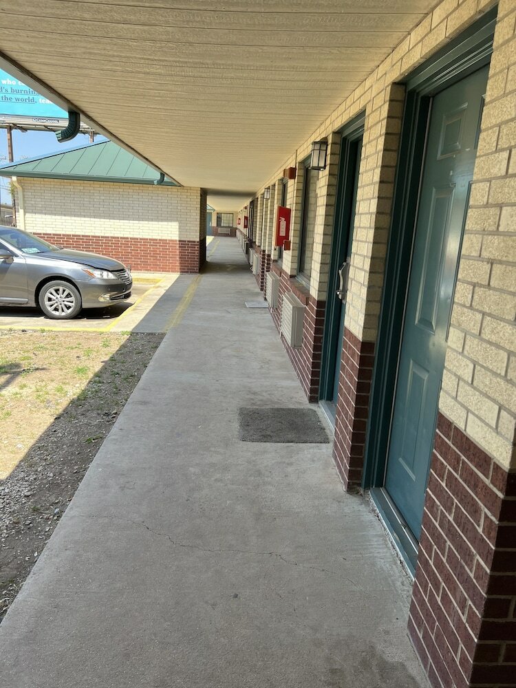 Фото Country Inn Motel