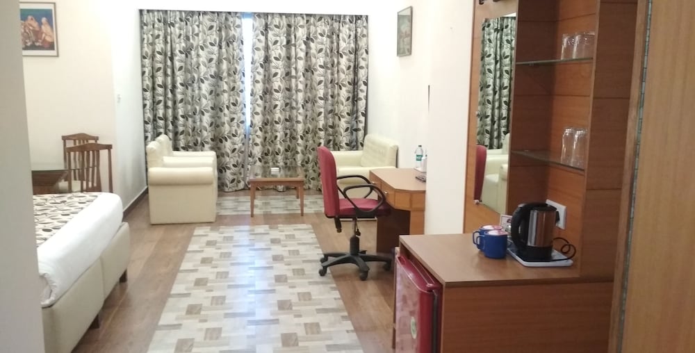 Фото Grand Continental Hotel