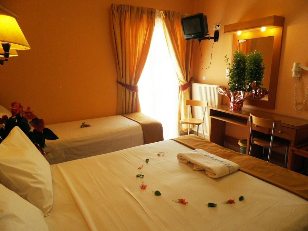 Фото Hotel Segas