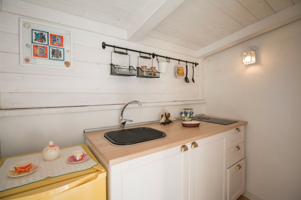 Фото Holiday Monopoli Via dell'Erba 8