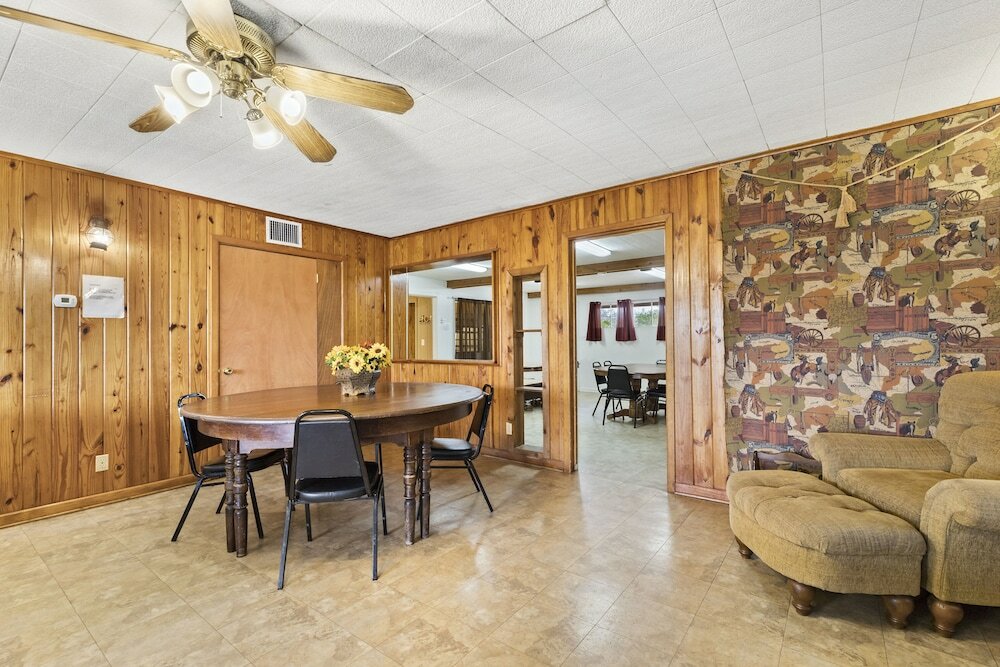 Фото Thunderbird Resort & Event Center