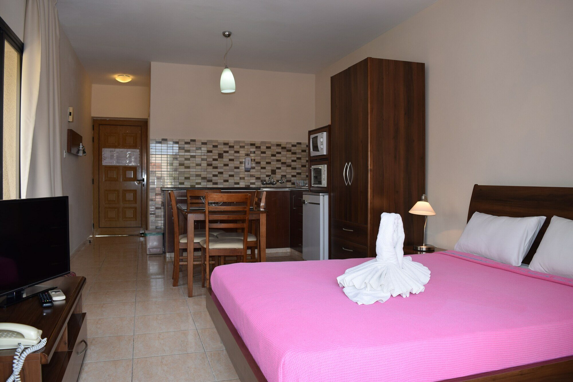 Фото Anna Hotel Apartments