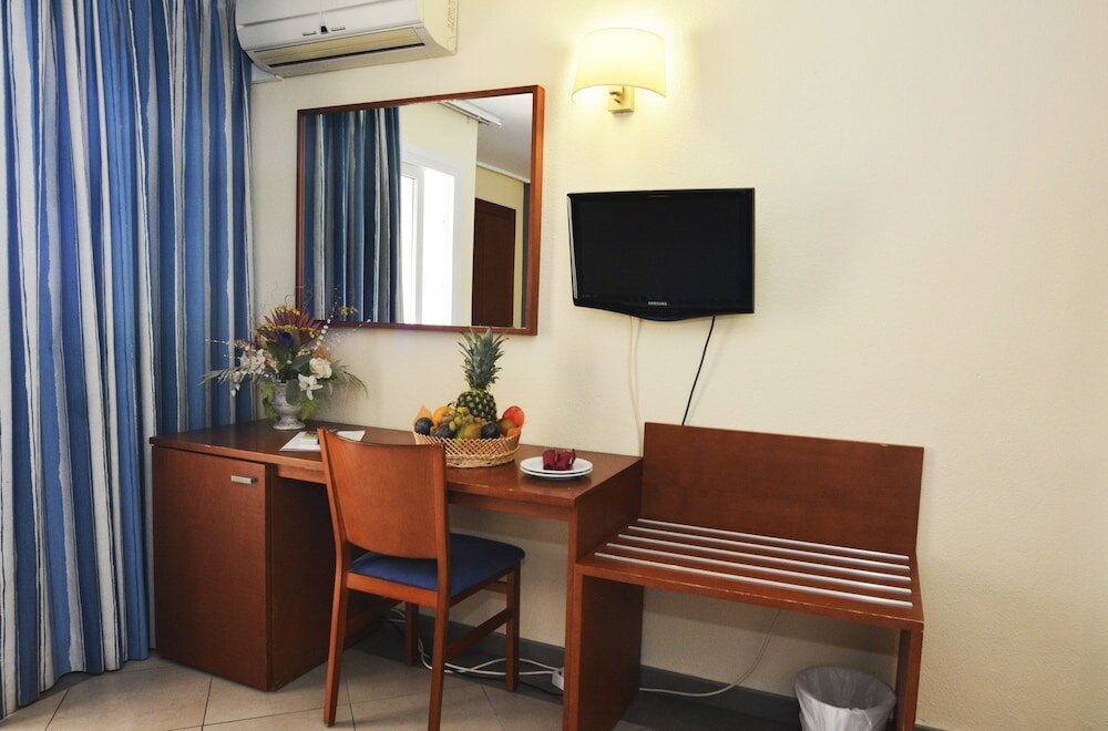 Фото Hotel Torrejoven