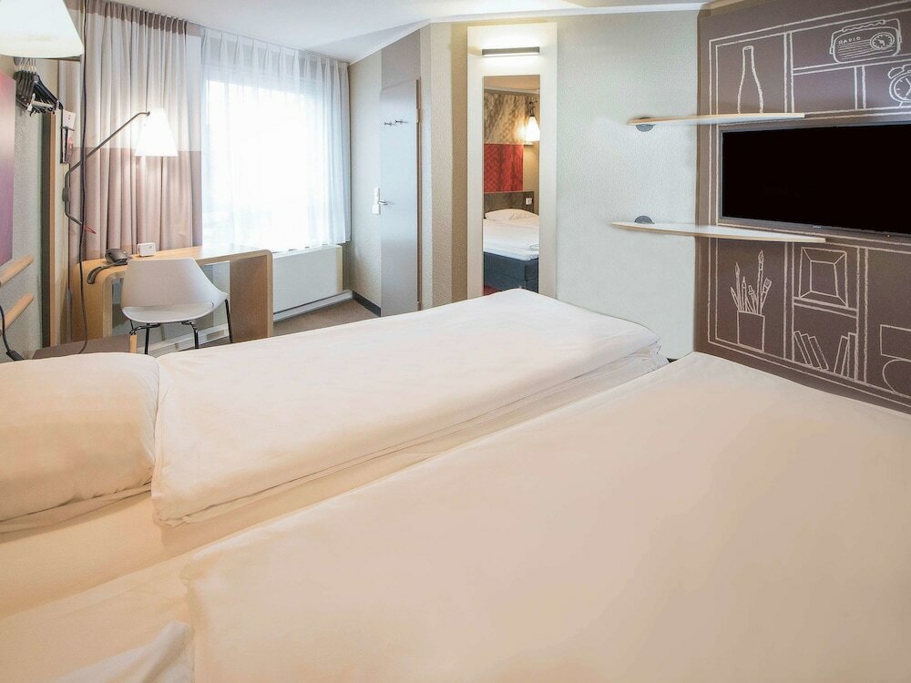 Фото Ibis Heidelberg Hauptbahnhof