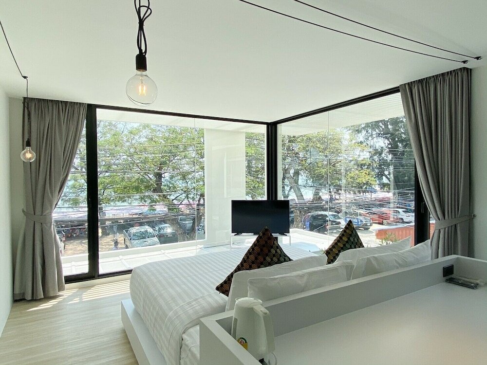 Фото Nirundorn Resort