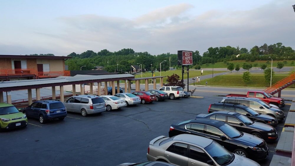 Фото Red Carpet Inn Blacksburg