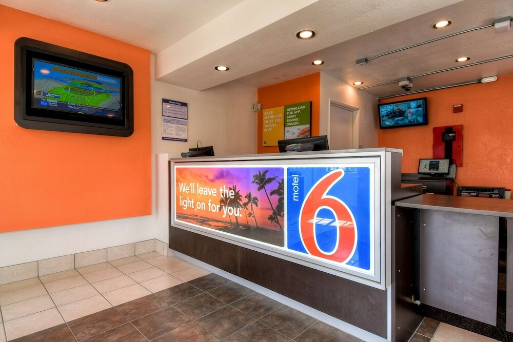 Фото Motel 6 Escondido, Ca