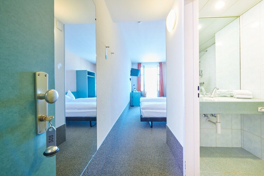 Фото Hotel City am Bahnhof