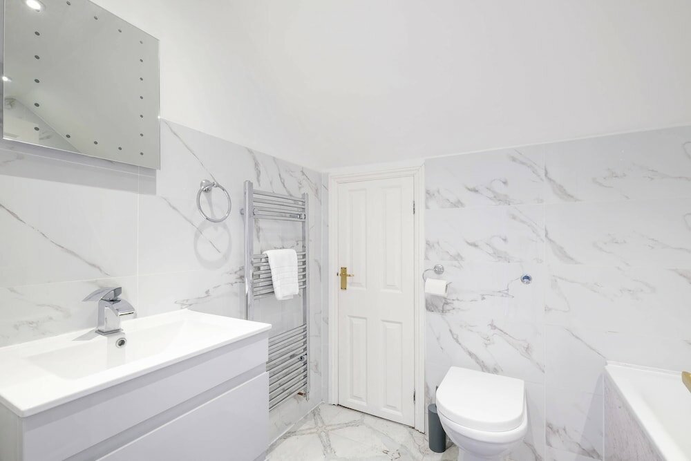 Фото Modern Bright Spacious 2 bed Barnet Apt