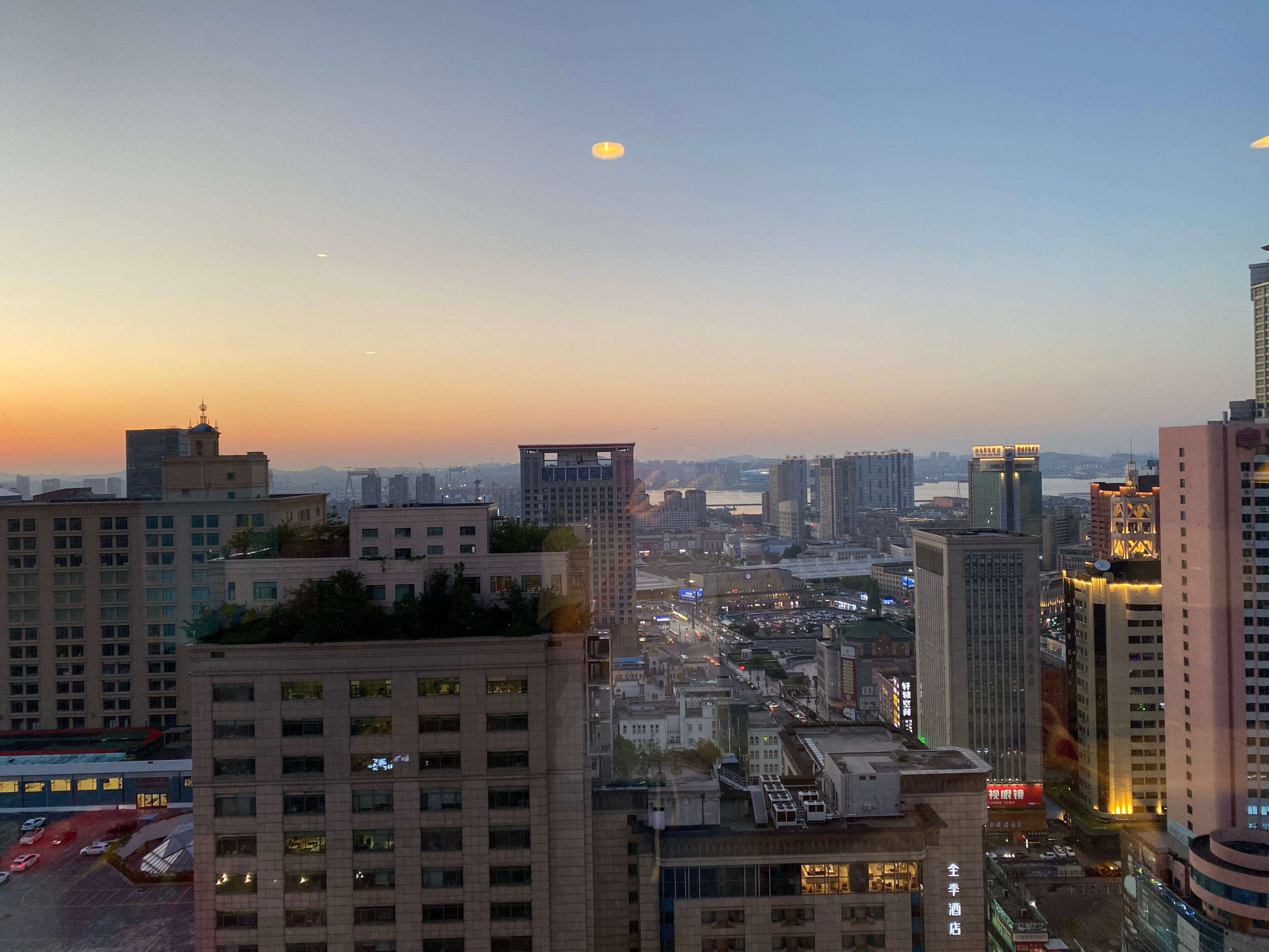 Фото Ruishi Hotel Dalian