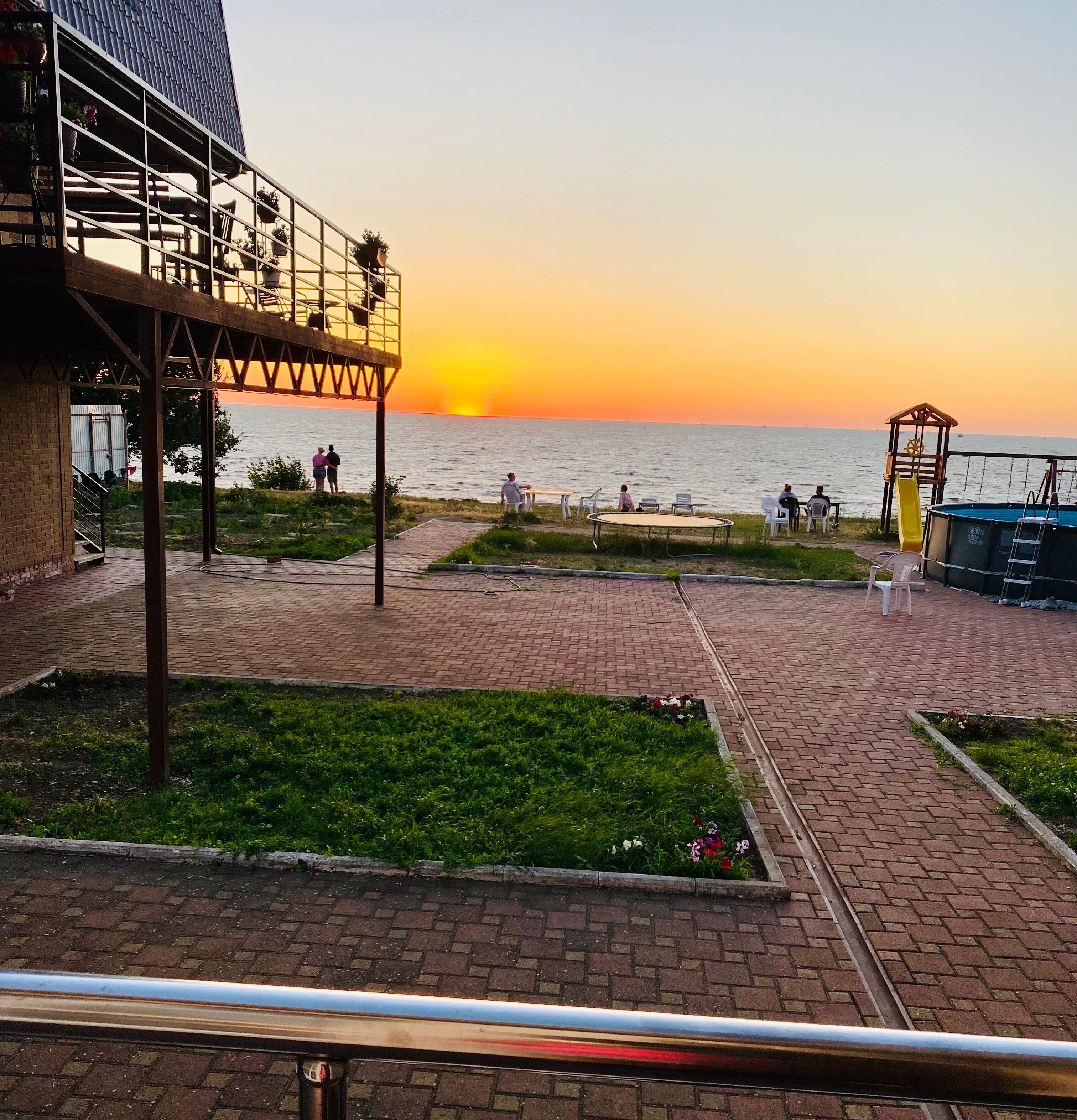 Фото отеля 2