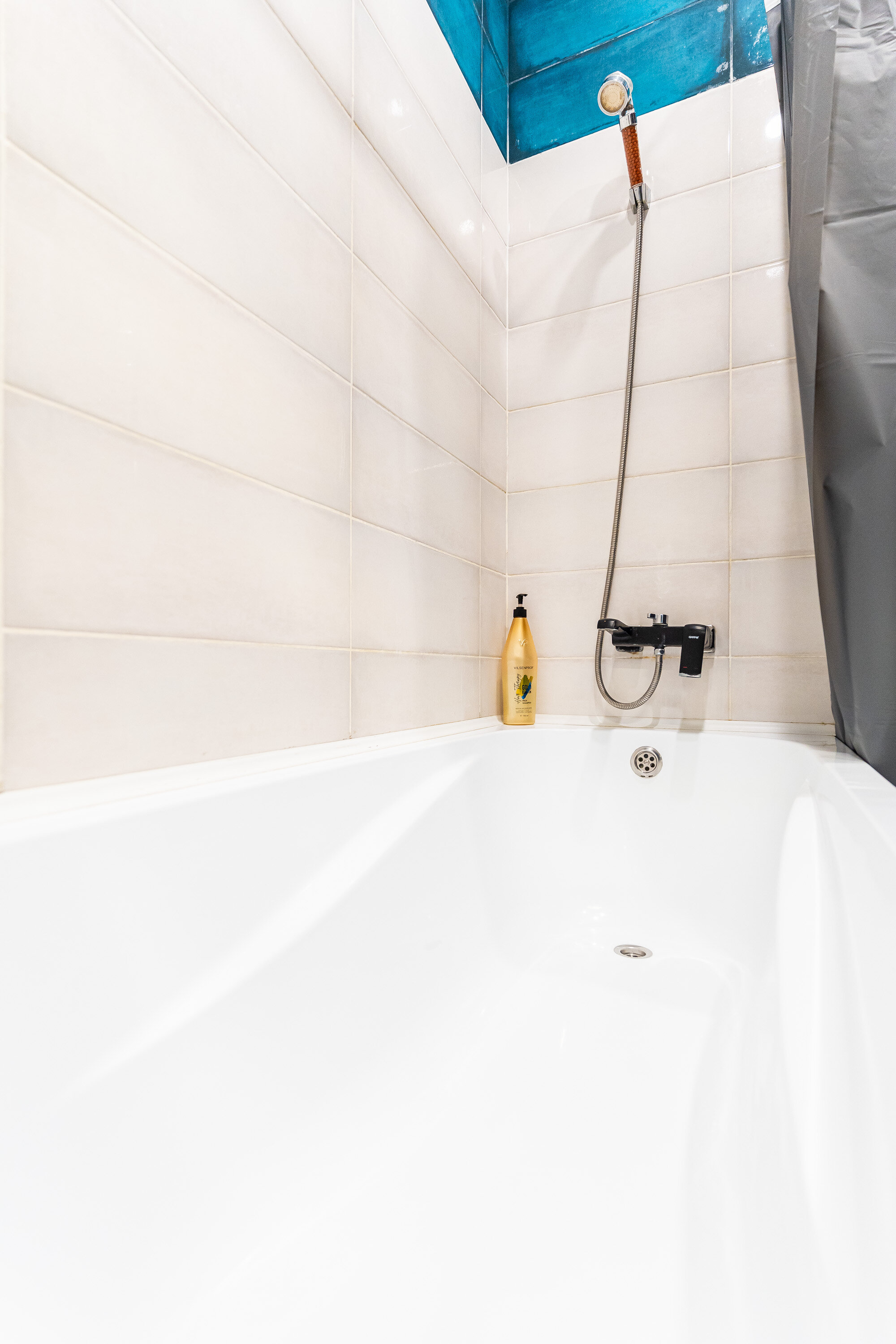 Фото Апартаменты на Серова 17 от LetoApart