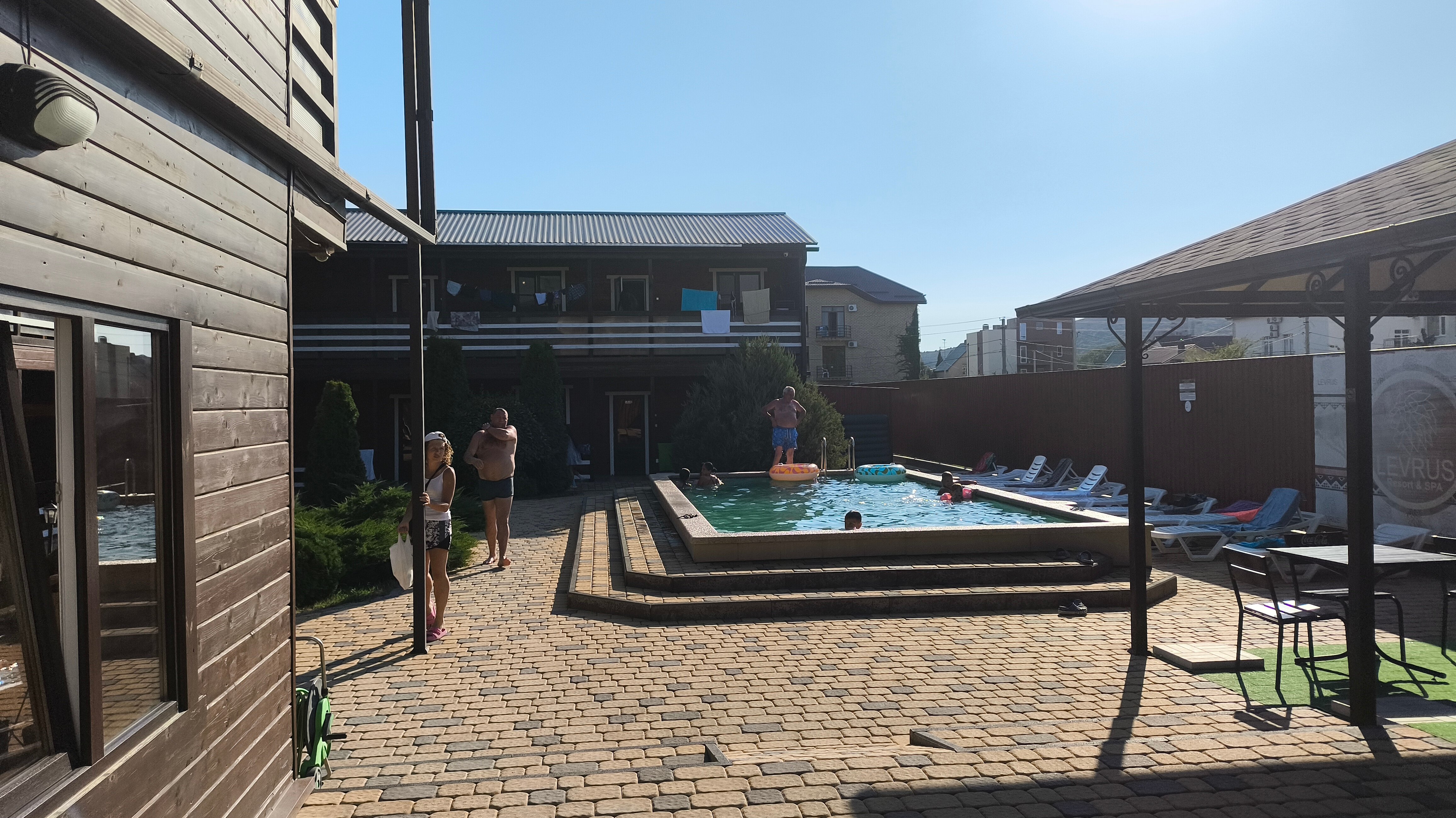 Фото ЛевРус