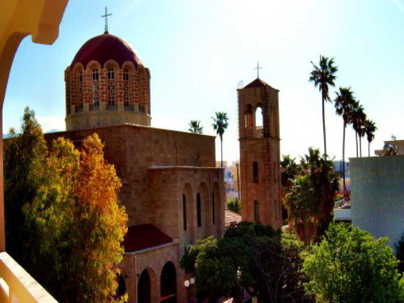 Фото отеля 3