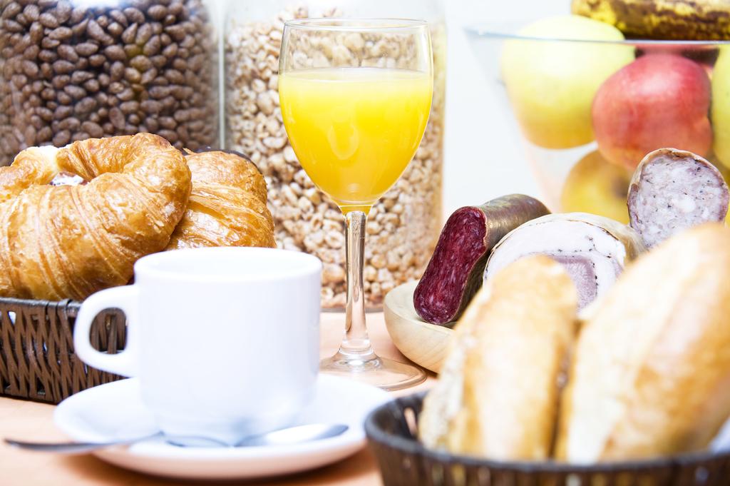 Фото Hotel Rural Santa Bàrbara de la Vall d'Ordino