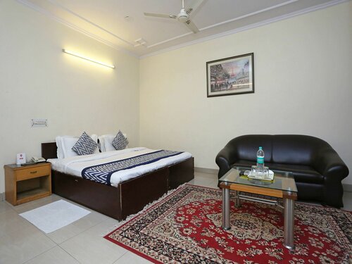 Гостиница Oyo 542 Kalkaji Residency Bnb в Дели