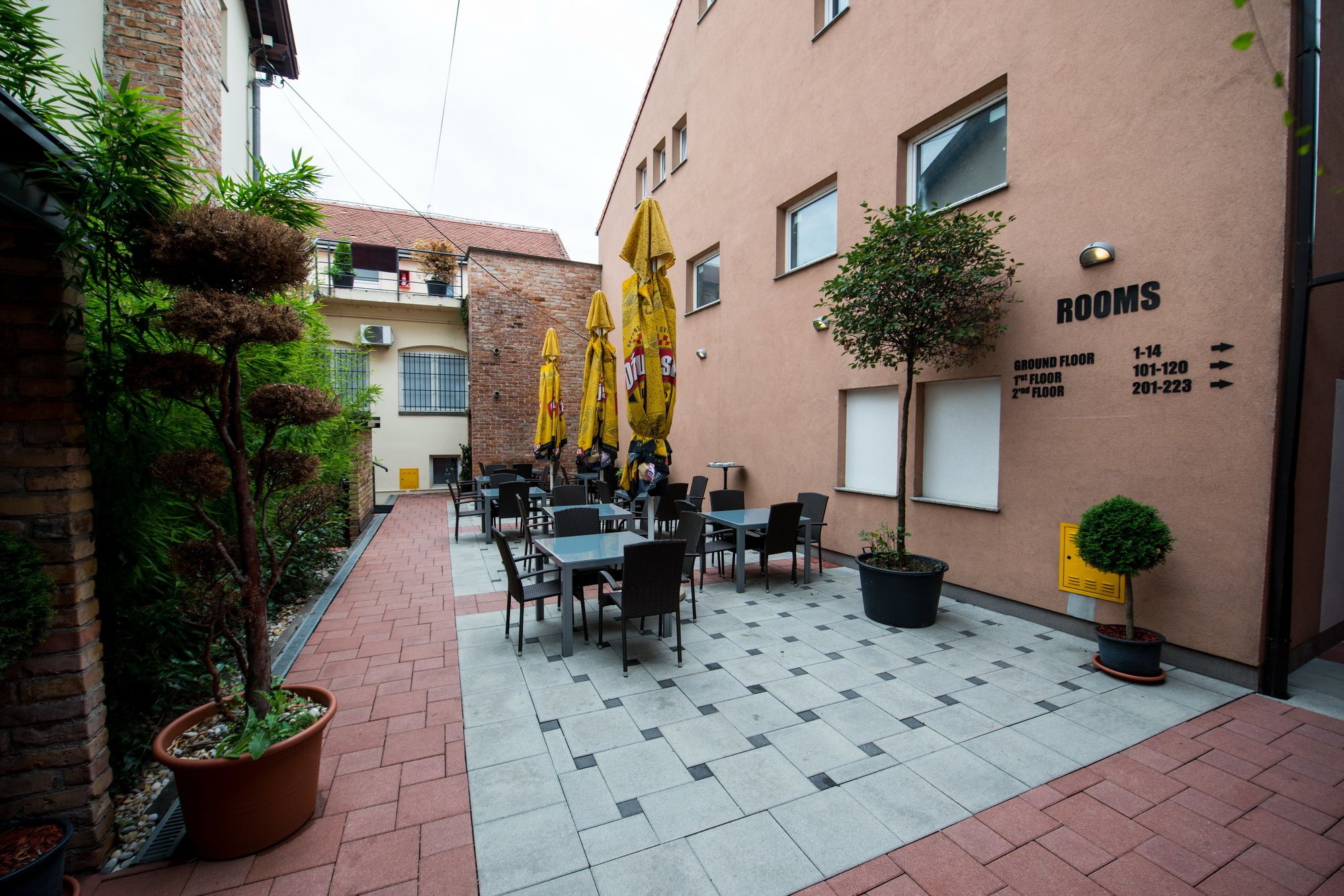 Фото Hotel & Hostel Zagreb