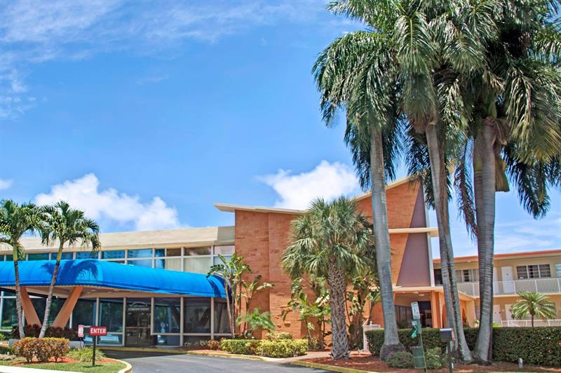 Фото Knights Inn Hallandale