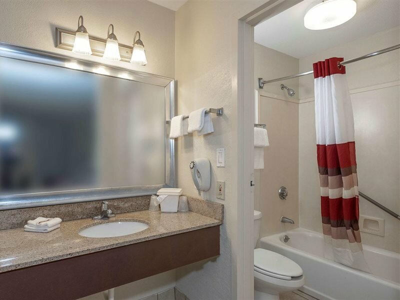 Фото Red Roof Inn Gulfport - Biloxi Airport