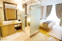 Фото The One Boutique Hotel